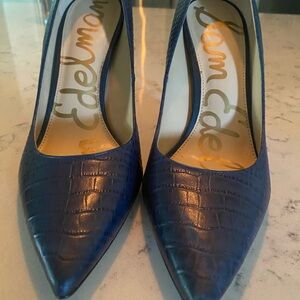 Sam Edelman Navy Croc-Embossed Heels